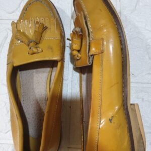 EUR 37,UK 4