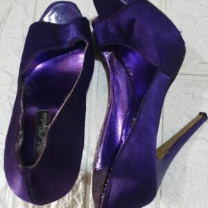 BLACK GARDENIA UK4,EUR 37