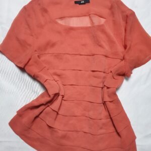 H & M UK8