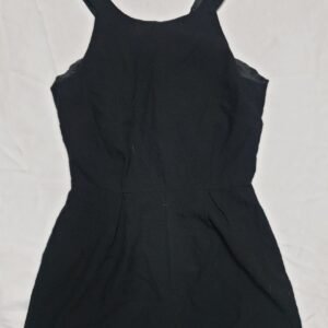 F & F UK8
