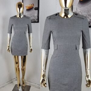 ZARA WOMAN UK6