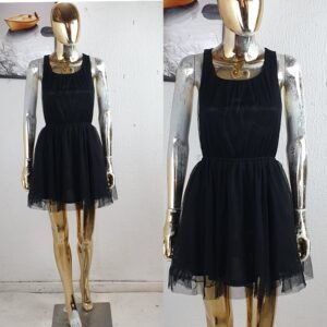 H & M UK12