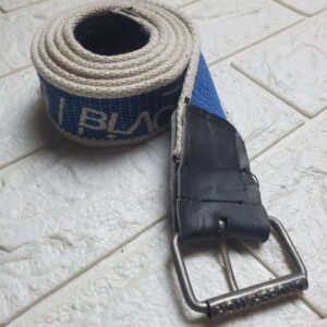 BLUE & WHITE BELT LARGE
